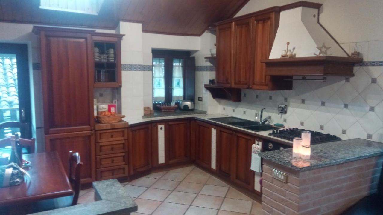 Casa Del Rustico, Indipendente Vista Sacra Con Dipinto Villa Caprie Dış mekan fotoğraf